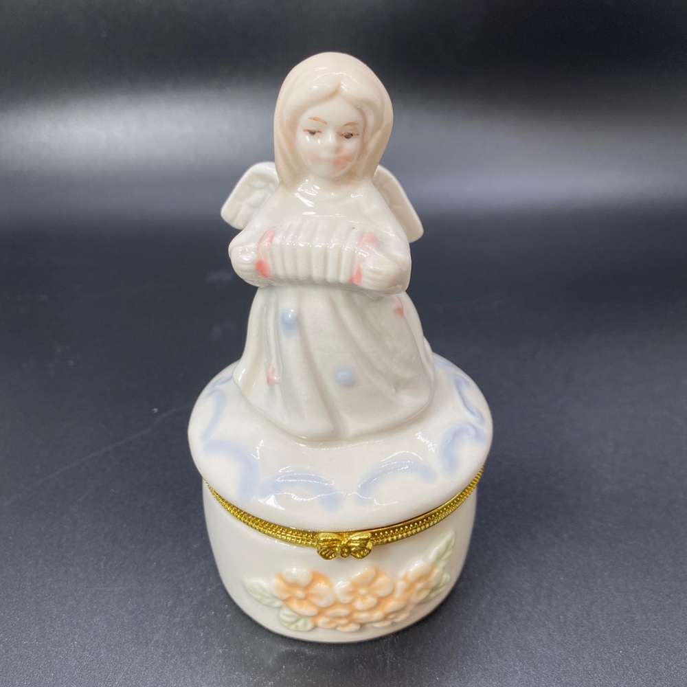 Greenbrier International Vintage Angel‎ With Concertin Trinket Box/Gold Trim#312